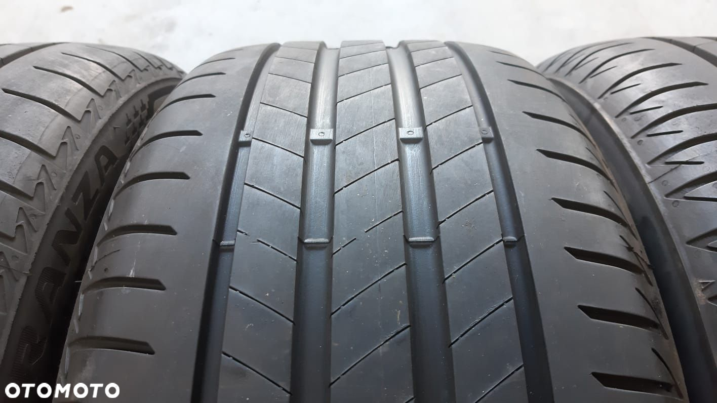 Opony Bridgestone 245 45 R18 - 3