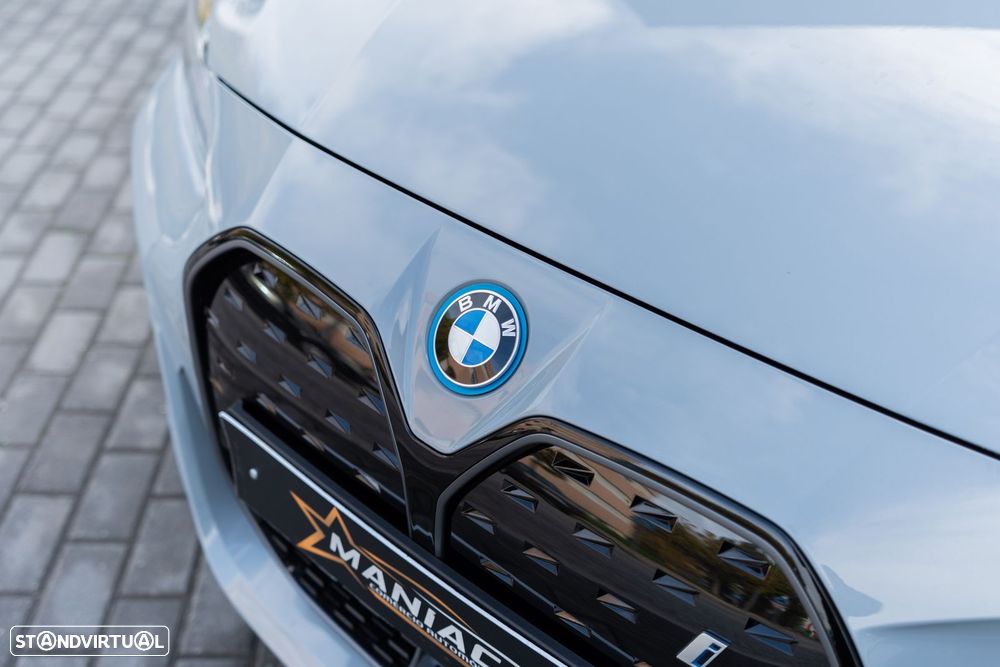 BMW i4 eDrive40 Desportiva M - 34