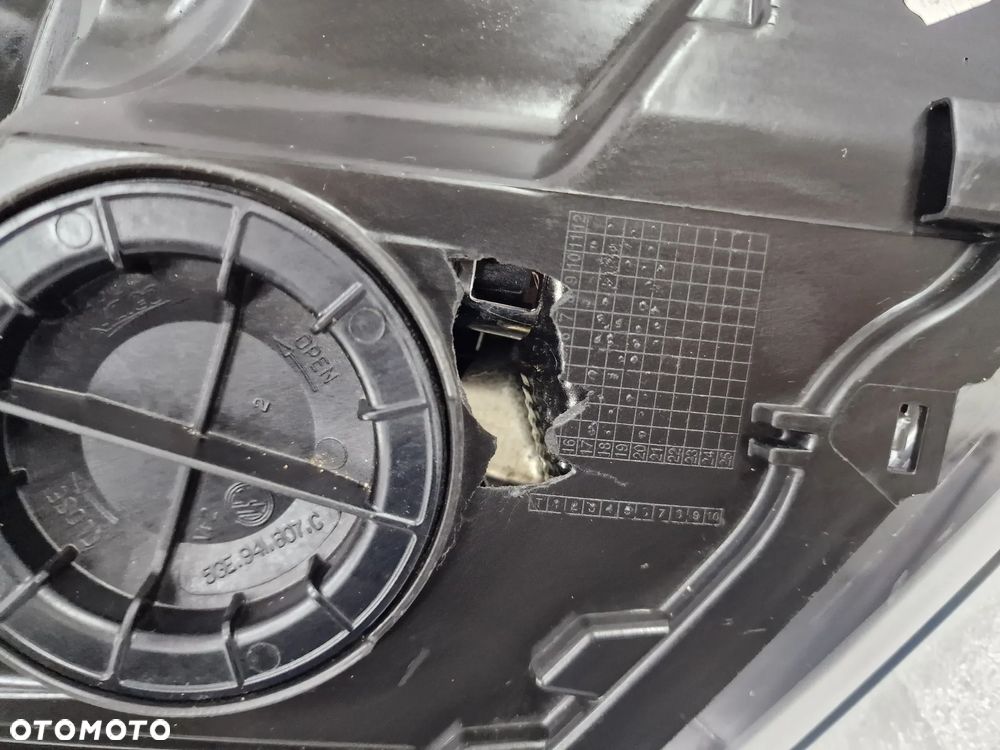 VW POLO 2G 17- LEWA ZWYKŁA LAMPA PRZEDNIA PRZÓD , NR 2G1941005 , NR AUKCJI LA163 - 13