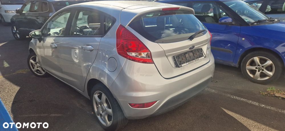 Ford Fiesta - 9