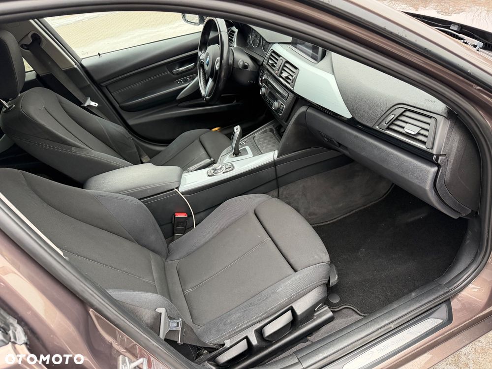 BMW Seria 3 - 8
