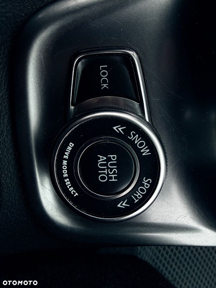 Suzuki Vitara 1.0 Boosterjet Premium 4WD - 26