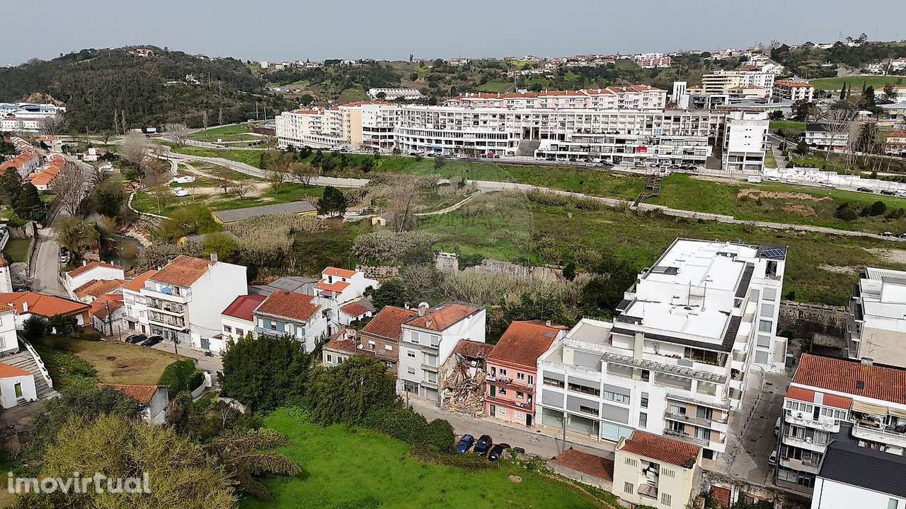 Moradia T8 para venda - Grande imagem: 4/9