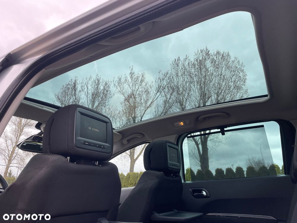 Peugeot 5008 HDI FAP 150 Family Plus - 17