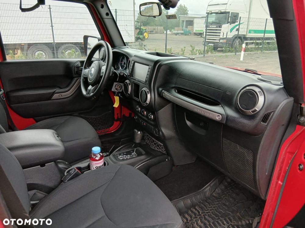 Jeep Wrangler - 14