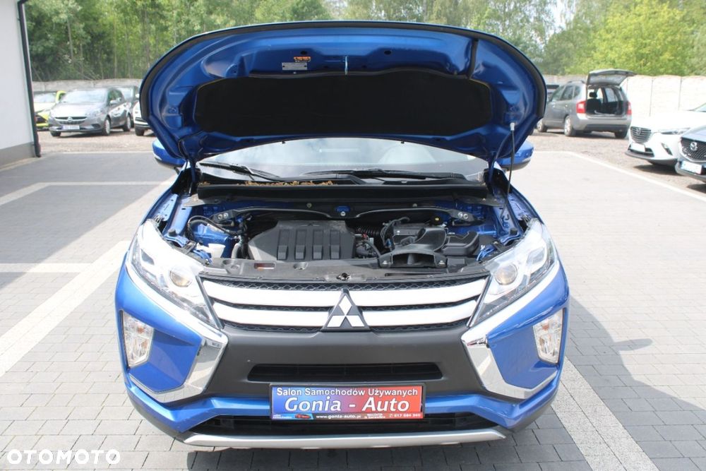 Mitsubishi Eclipse Cross - 11