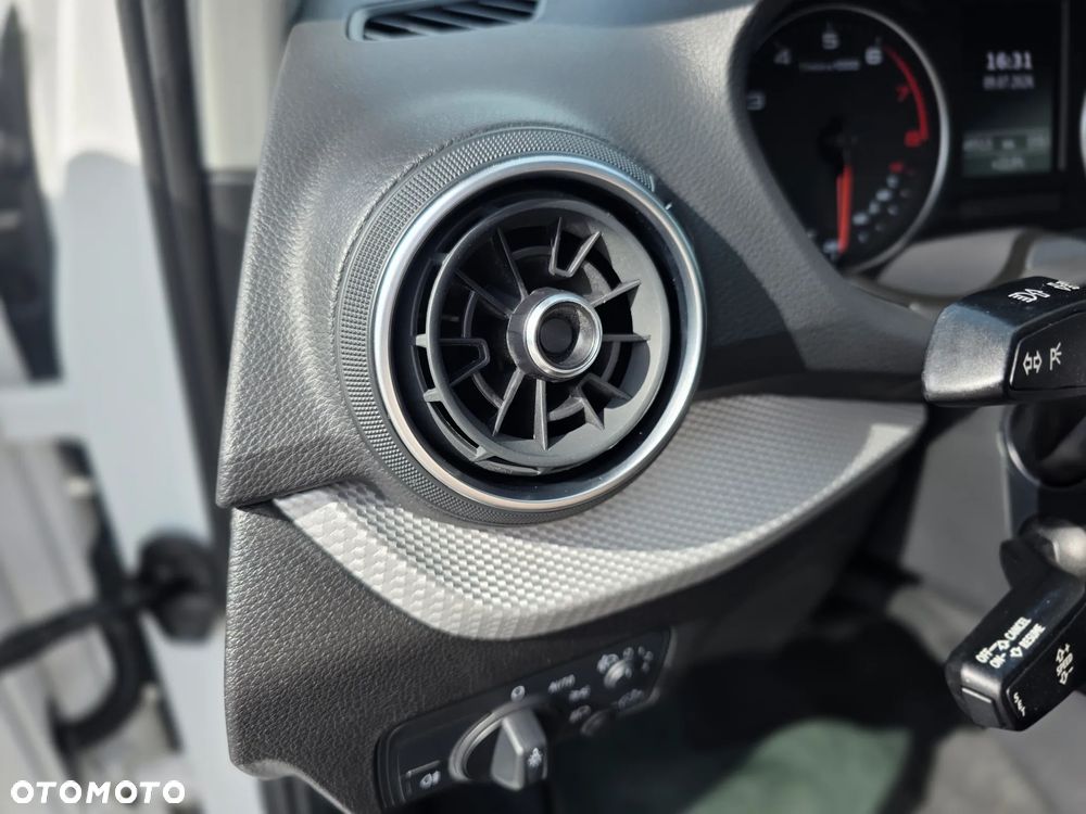 Audi Q2 30 TFSI Sport - 15