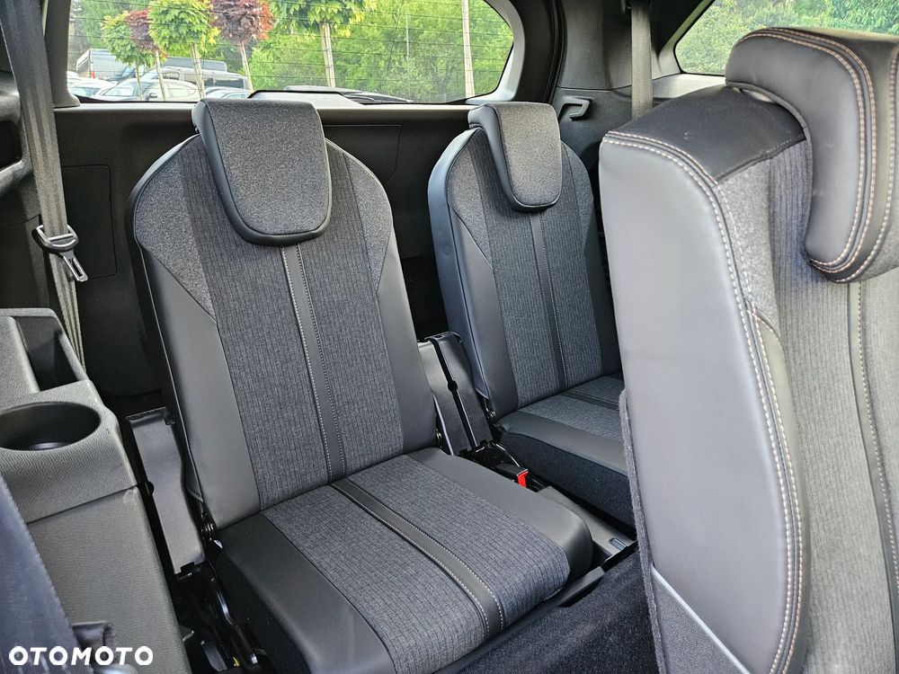 Peugeot 5008 1.6 BlueHDi Style 7os - 19