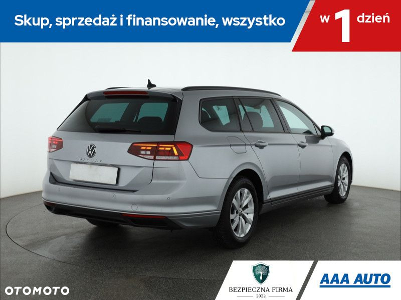 Volkswagen Passat - 6