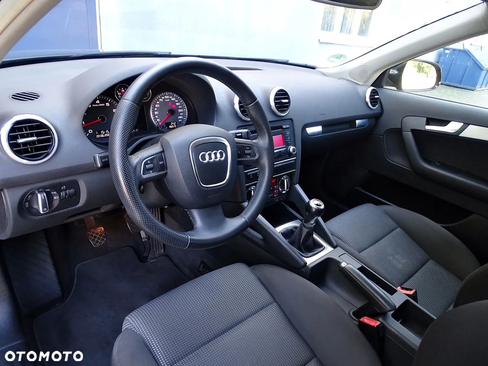 Audi A3 Sportback 1.2 TFSI S line Sportpaket - 13