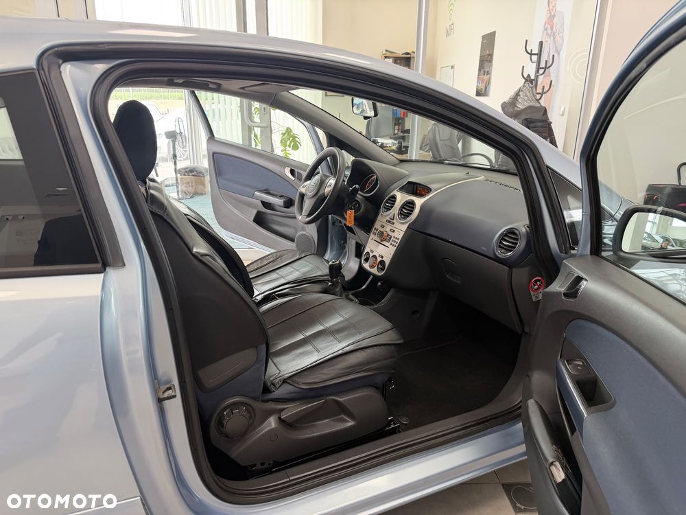 Opel Corsa - 20