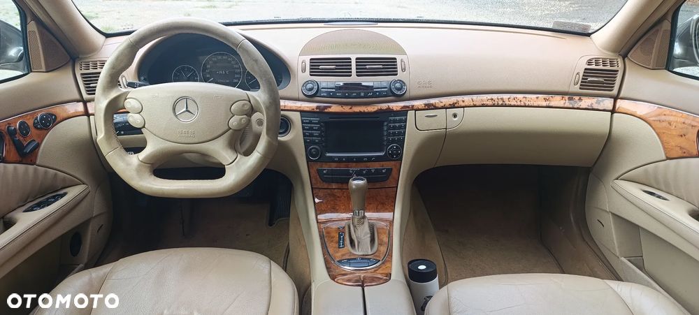 Mercedes-Benz Klasa E 350 4-Matic Elegance - 11