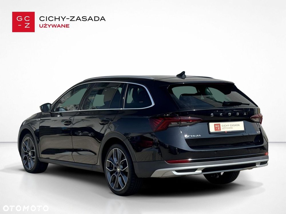 Skoda Octavia Scout 2.0 TDI 4x4 DSG - 3