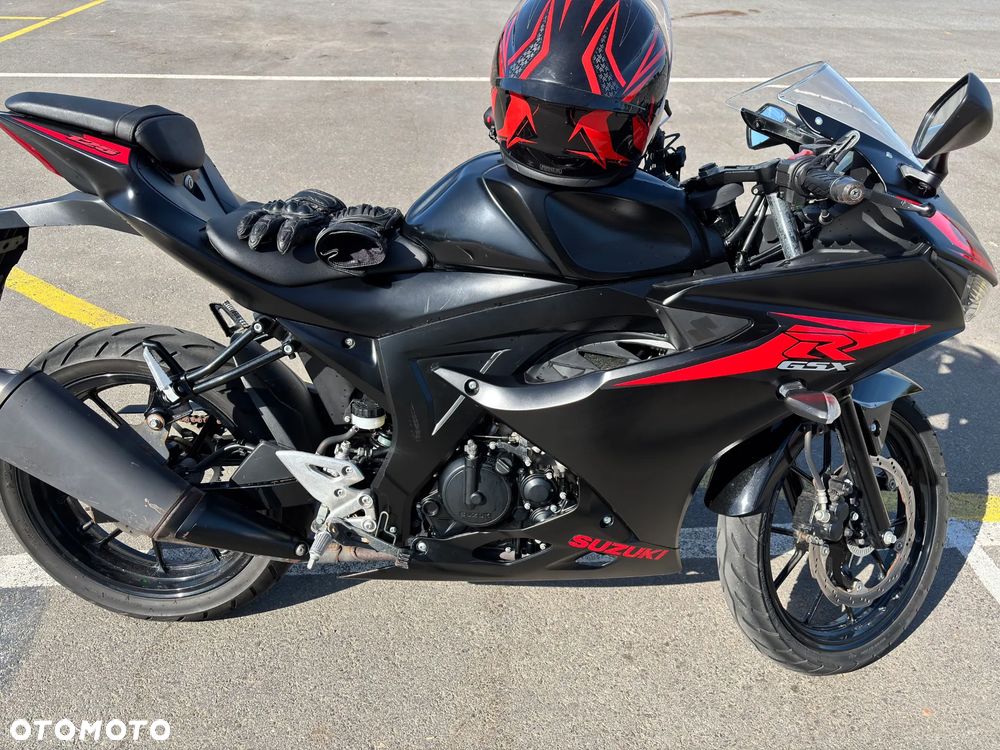 Suzuki GSX-R - 9