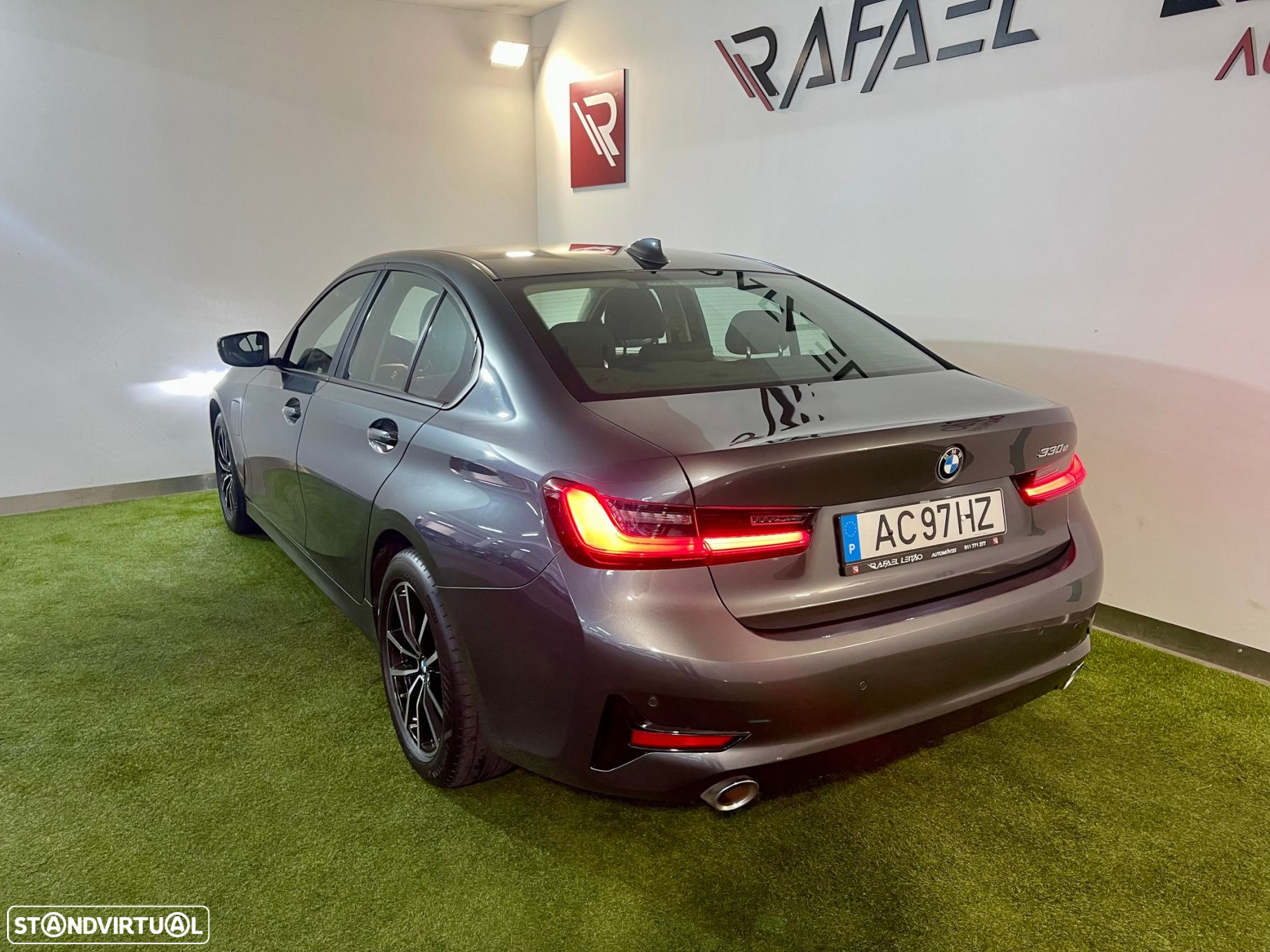 BMW 330 e Auto - 8
