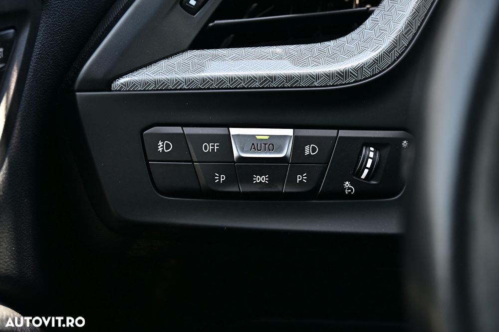 BMW Seria 2 230i Aut. M Sport - 33