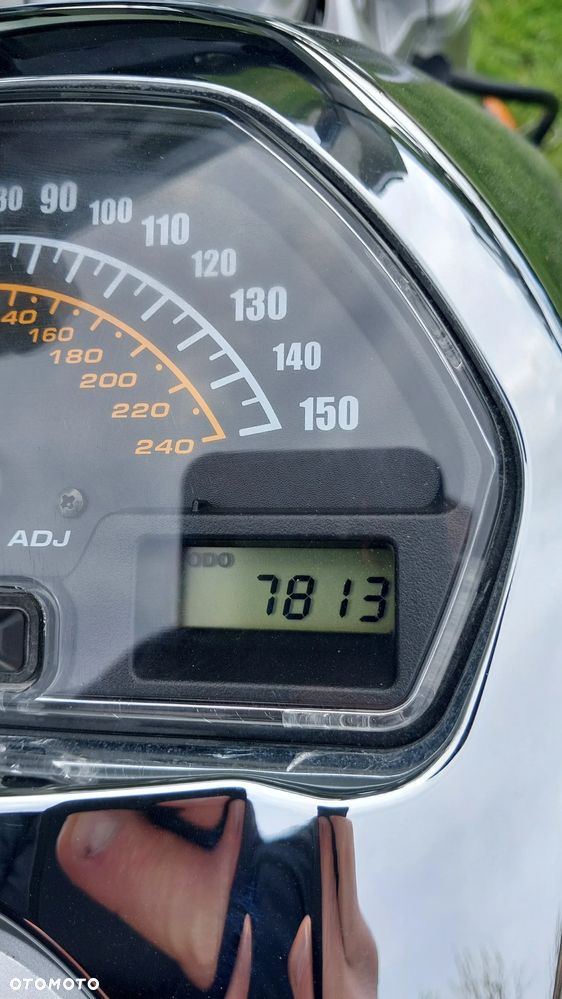 Suzuki Boulevard - 23