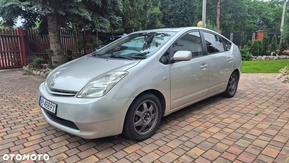Toyota Prius 1.5 VVT-i Sol - 3