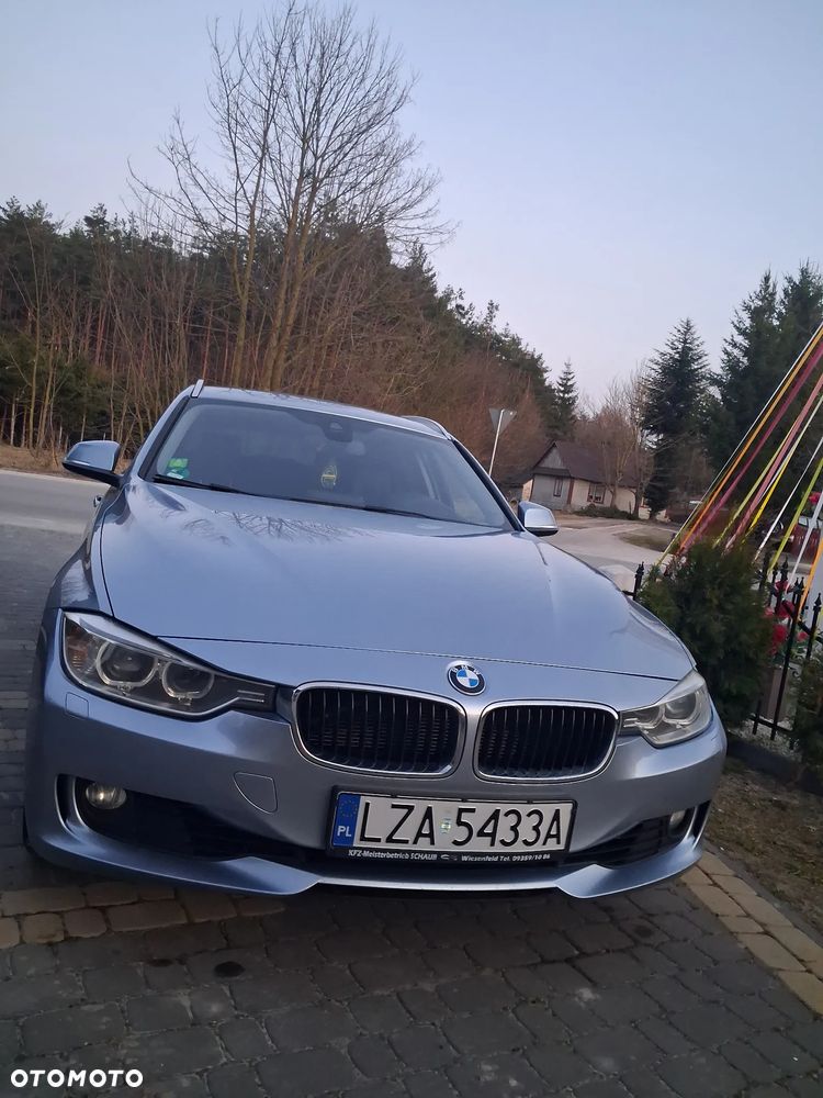 BMW Seria 3 325d M Sport - 3