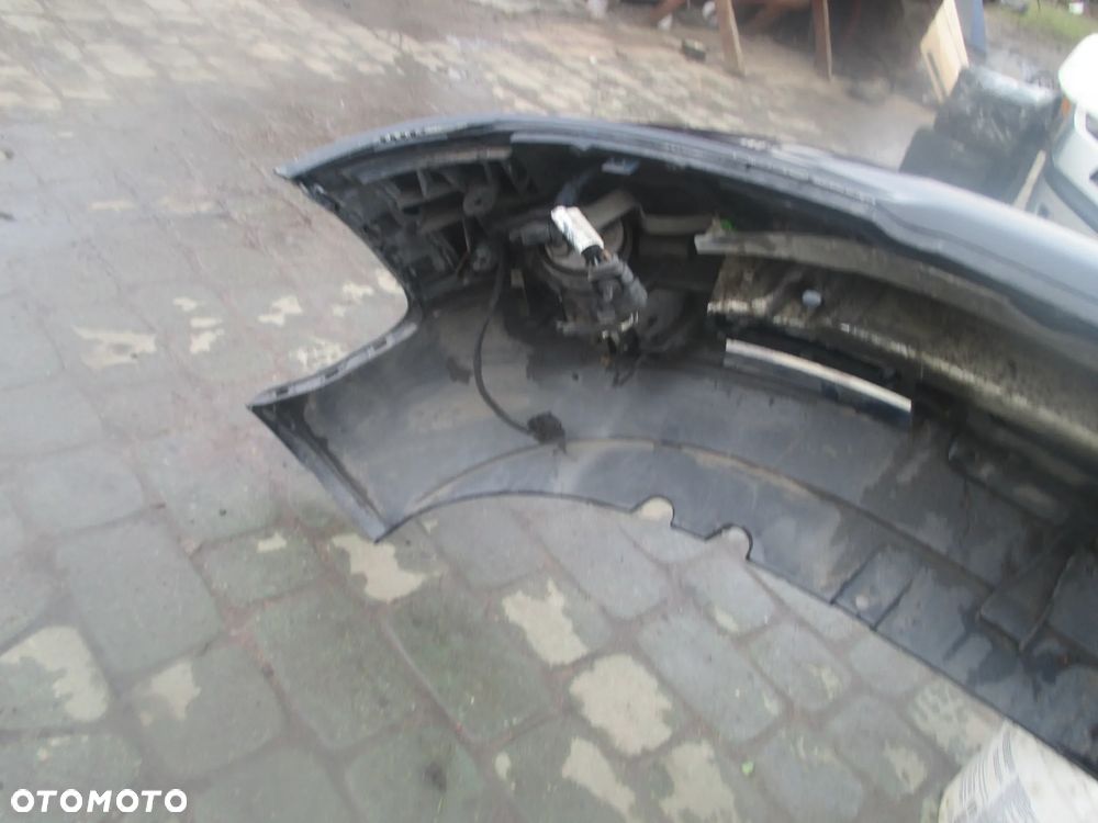 zderzak Audi A4 B6 LZ5L - 7