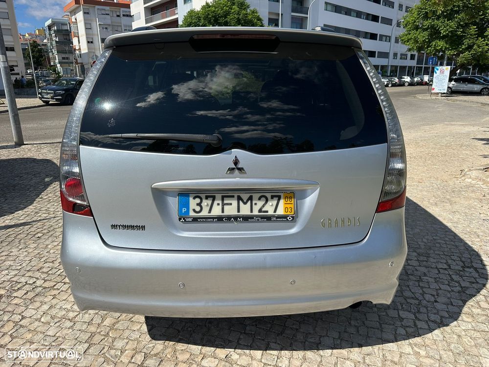 Mitsubishi Grandis 2.0 DI-D Insport BT - 15