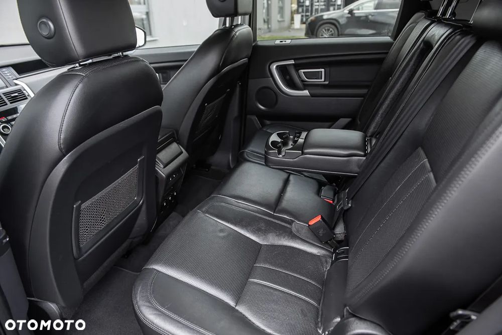 Land Rover Discovery Sport - 26