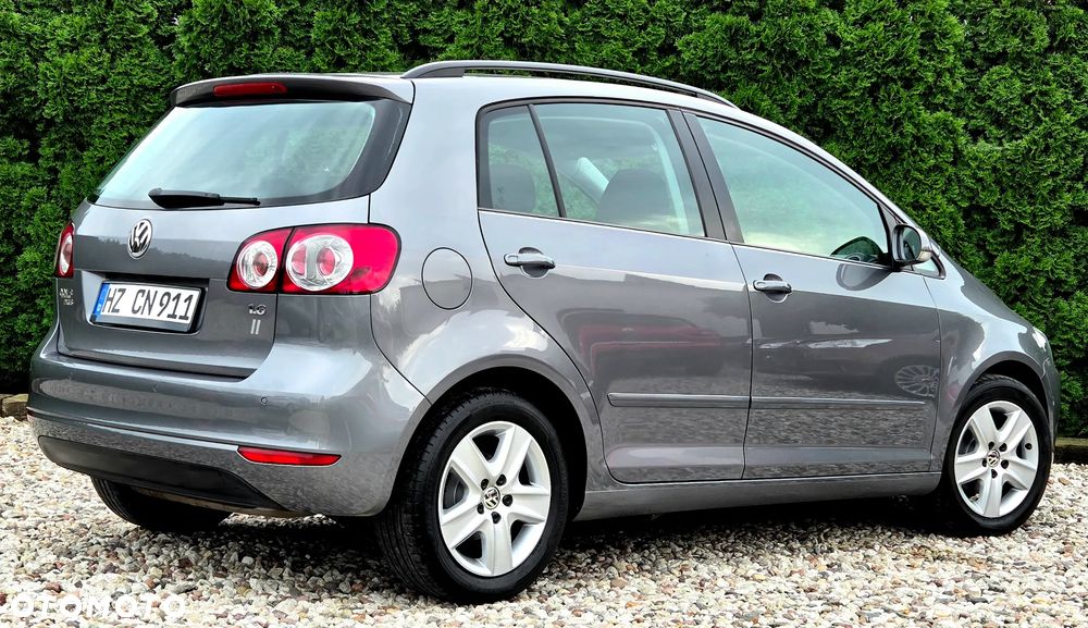 Volkswagen Golf Plus - 11