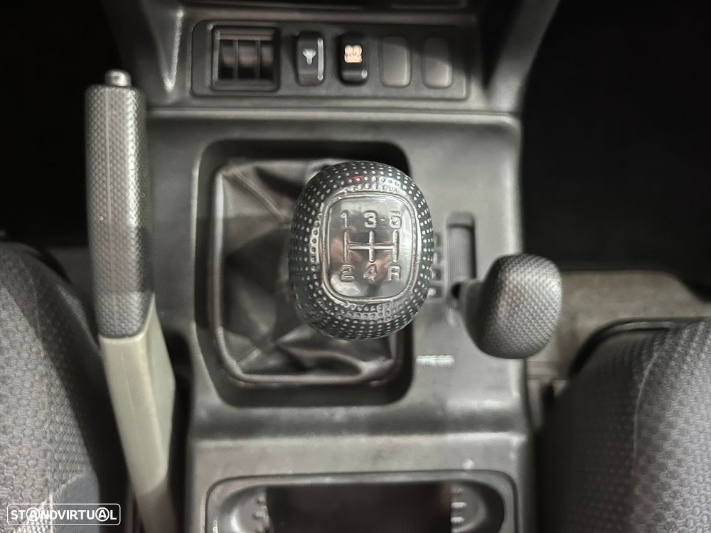 Mitsubishi Pajero 3.2 DI-D GLS ABS - 14