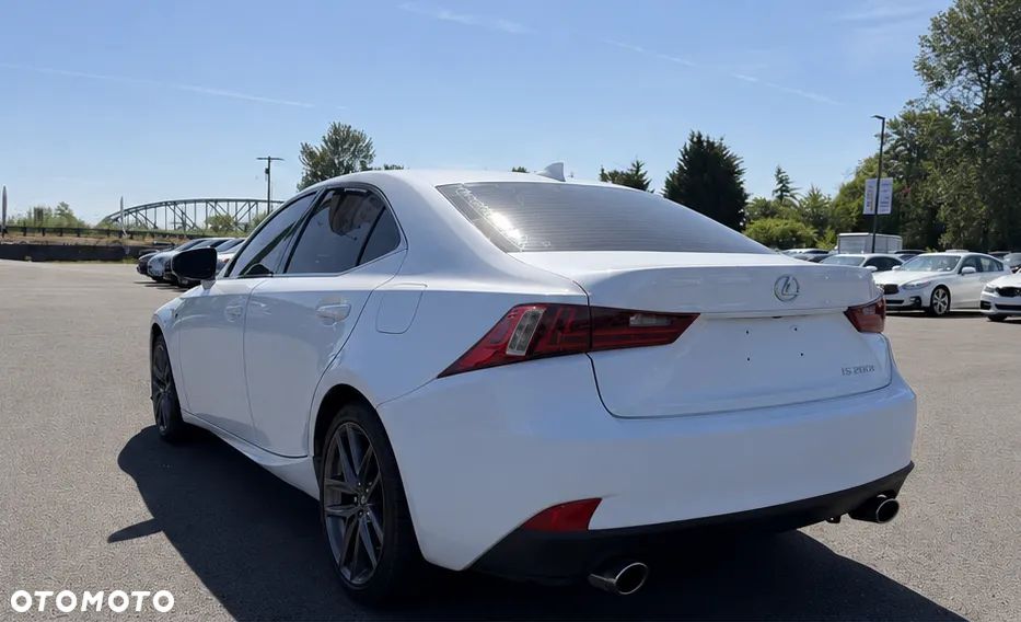 Lexus IS 200t Prestige - 2