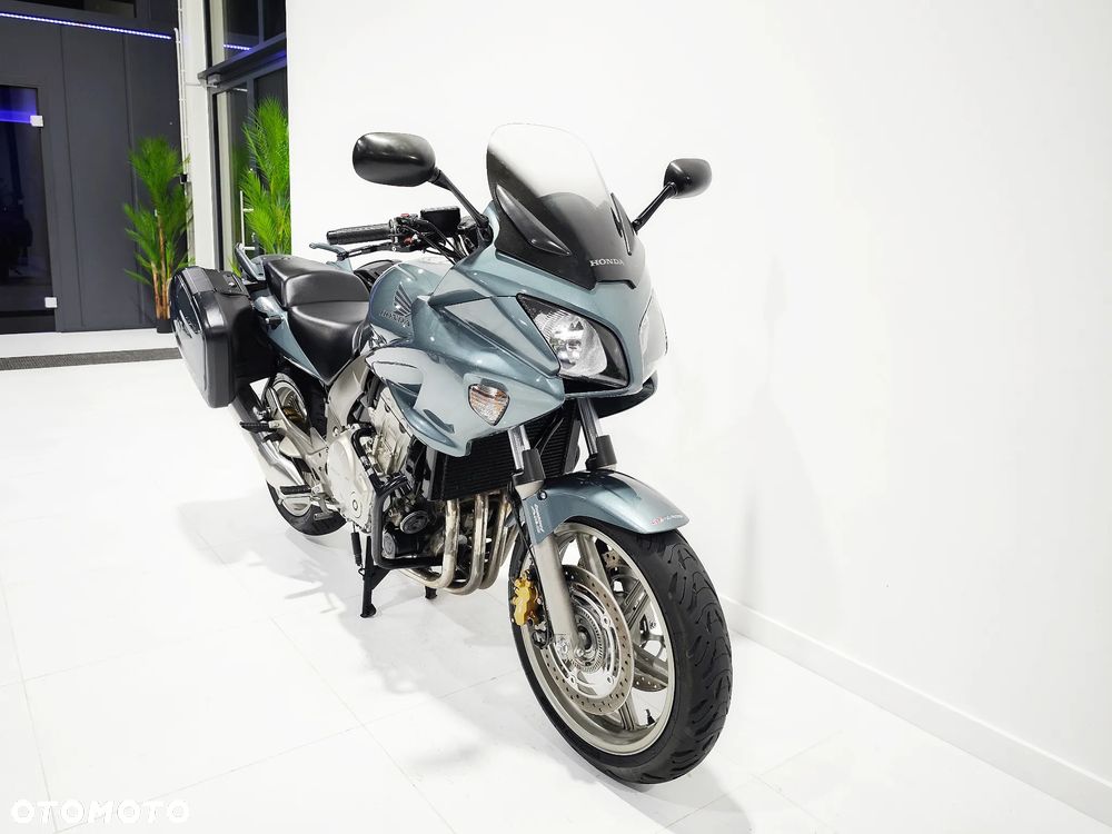 Honda CBF - 2