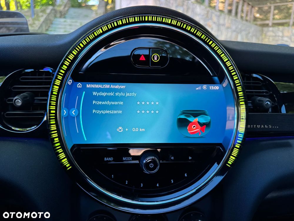 MINI John Cooper Works - 25