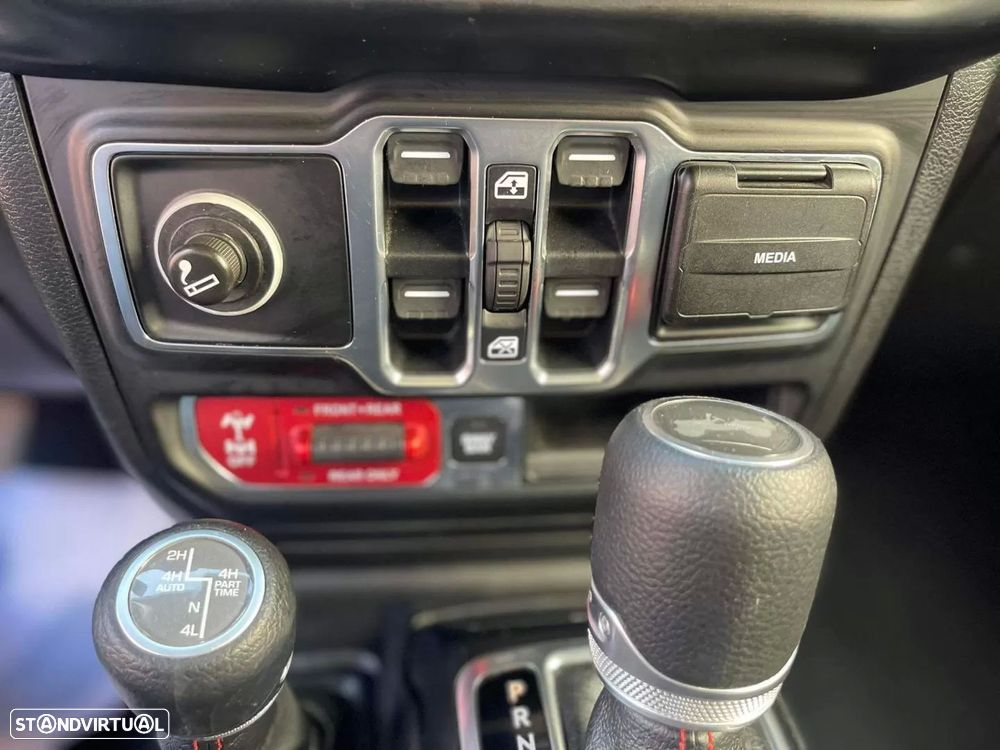 Jeep Wrangler Unlimited 2.2 CRD Rubicon AT - 13