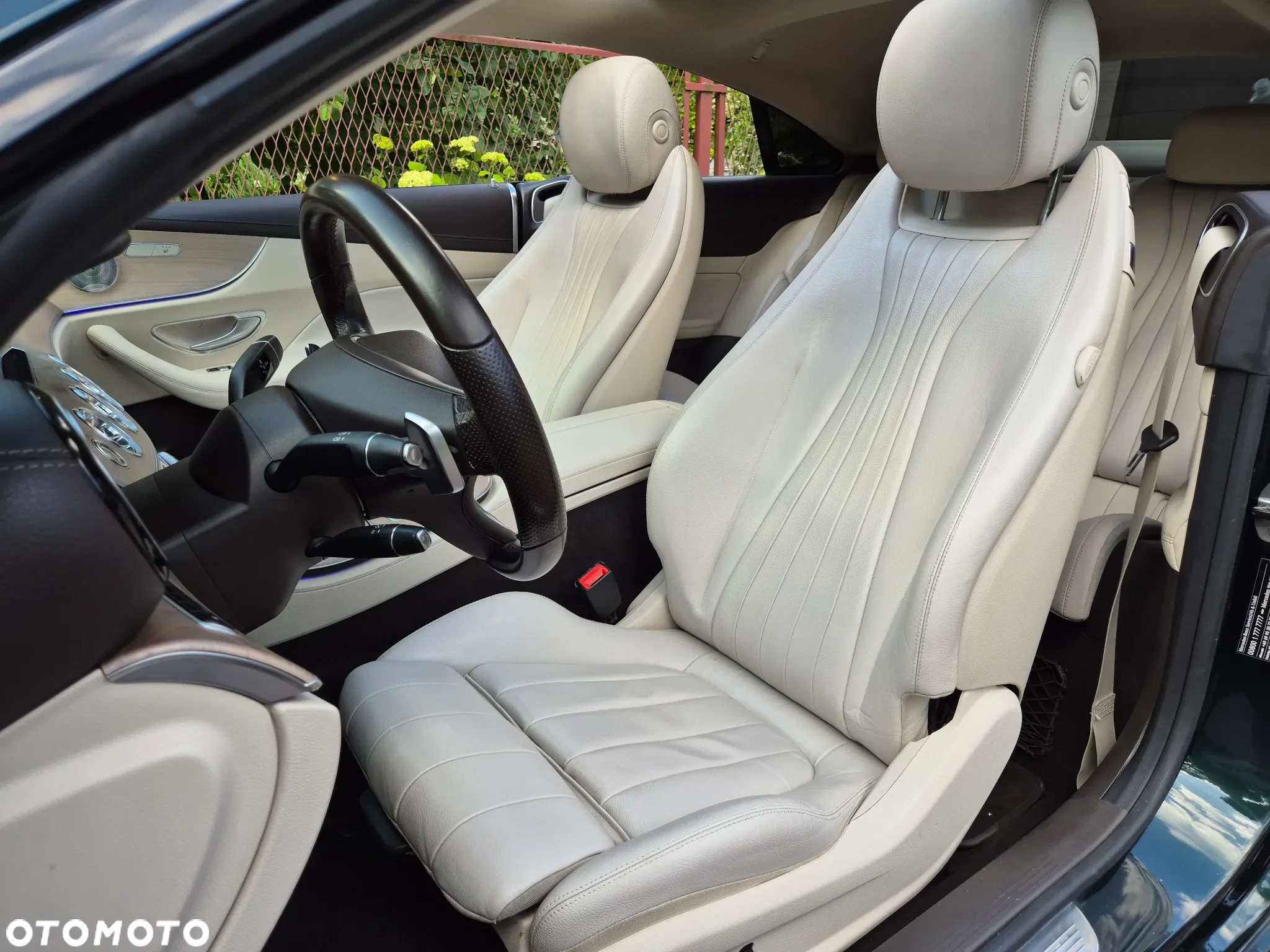 Mercedes-Benz Klasa E 220 d Coupe 9G-TRONIC AMG Line - 31