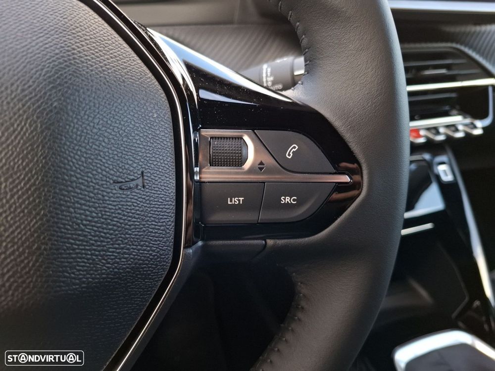 Peugeot 2008 1.2 Allure - 17