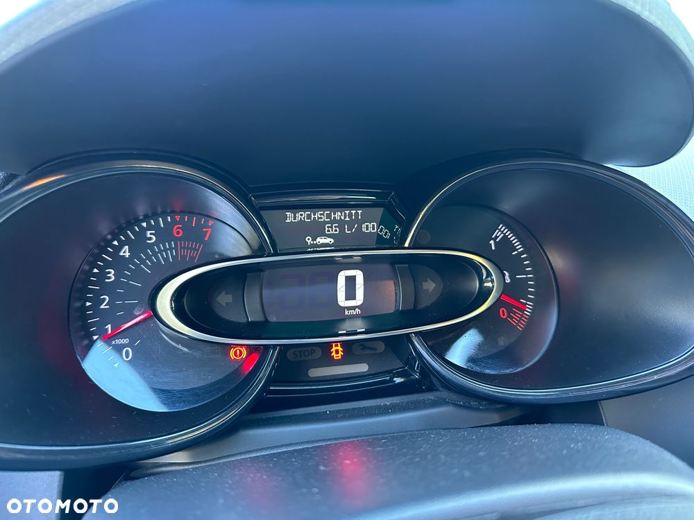 Renault Clio 1.2 16V 75 Limited - 19