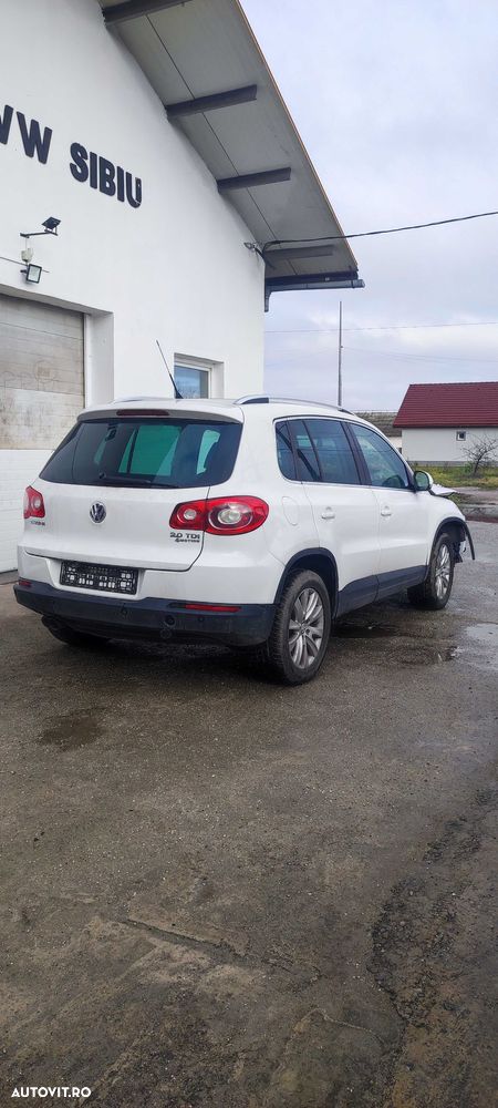 Dezmembrez volkswagen Tiguan 2.0 cod CBAB automata in 6 T JBG cod LB9A - 7