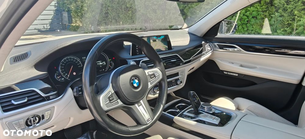 BMW Seria 7 750Ld xDrive - 23