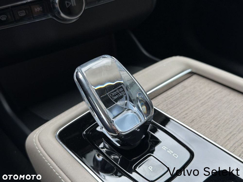 Volvo XC 90 - 32
