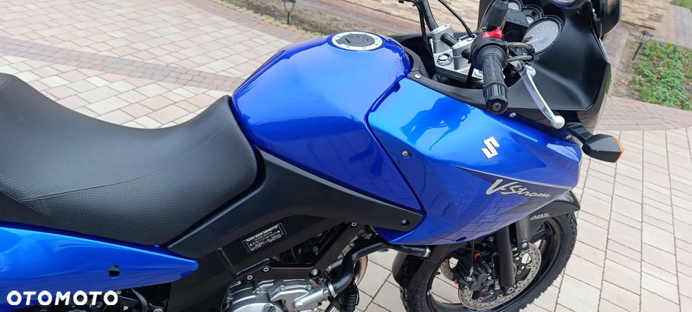 Suzuki V-STROM - 22