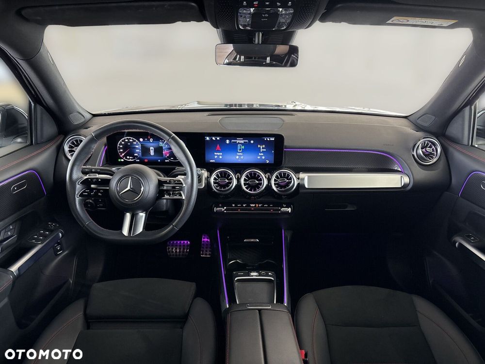 Mercedes-Benz GLB 200 4-Matic AMG Line 8G-DCT - 14