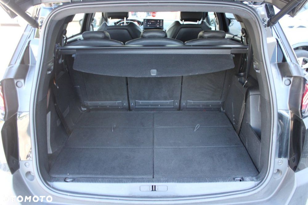 Peugeot 5008 - 13