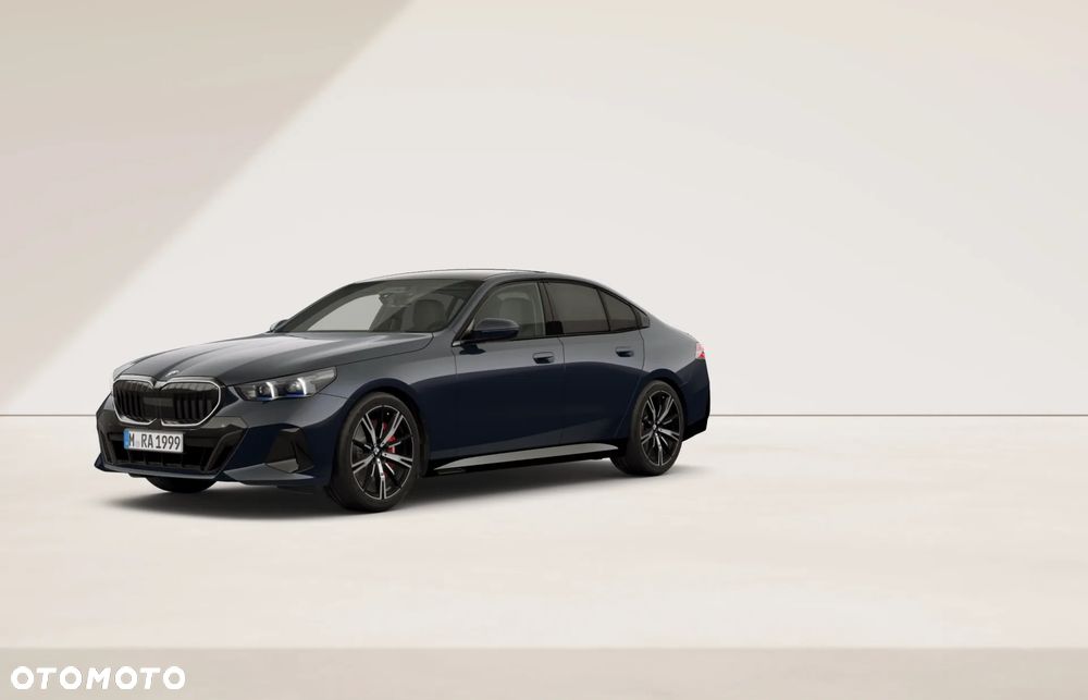 BMW Seria 5 540d xDrive mHEV - 4