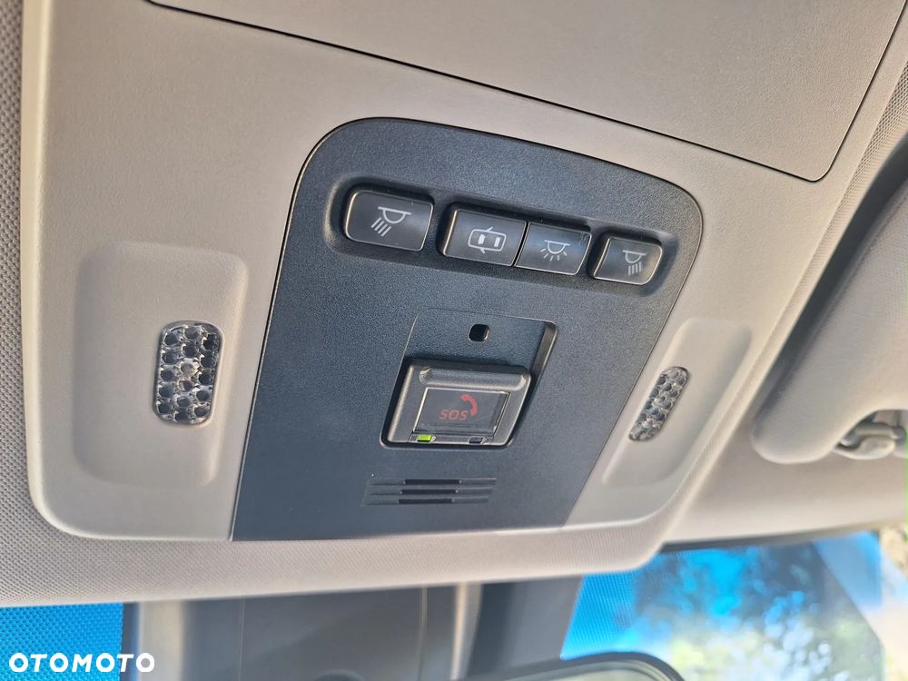 Toyota Camry 2.5 Hybrid Comfort CVT - 34