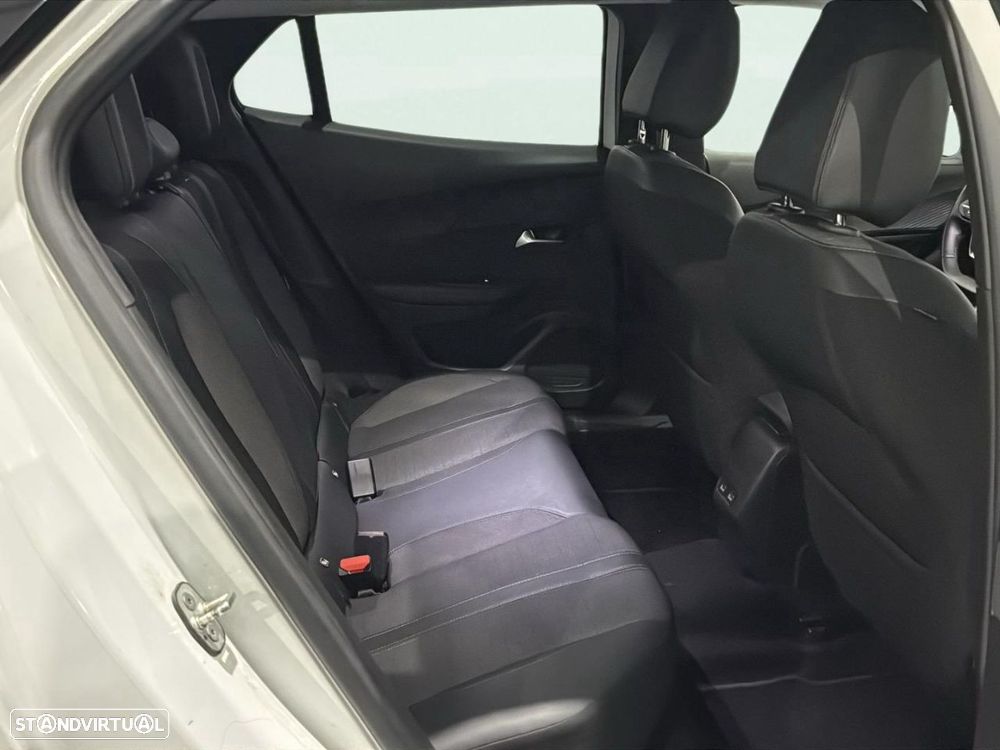 Peugeot 2008 1.2 PureTech Allure - 14