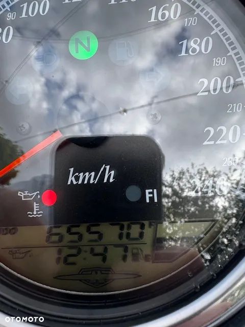 Suzuki Intruder - 4