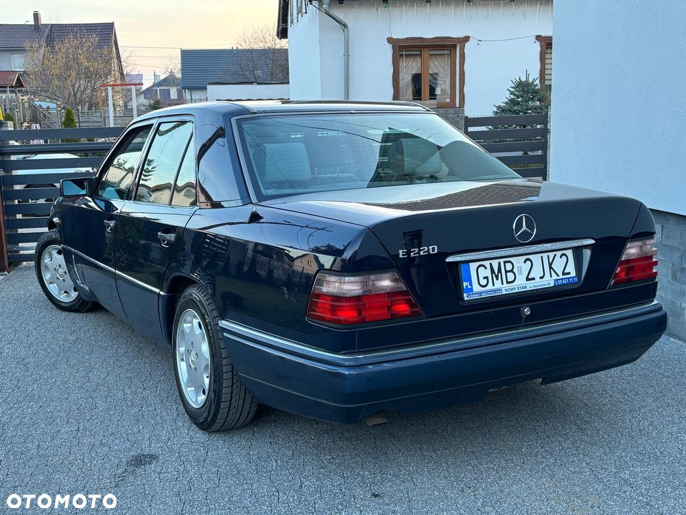 Mercedes-Benz W124 (1984-1993) - 22