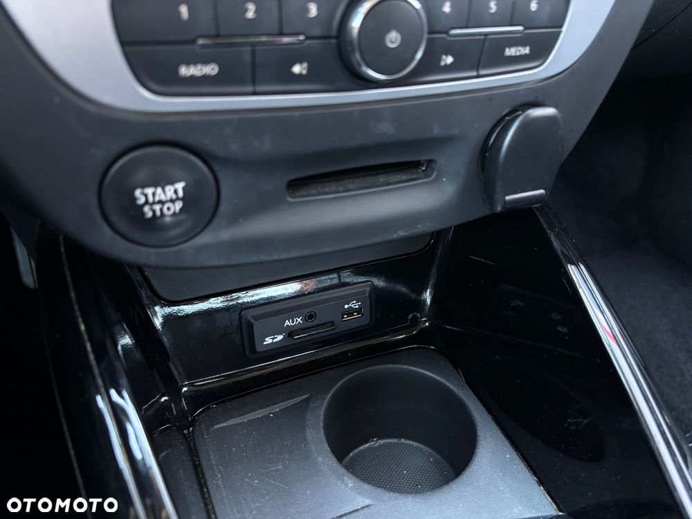 Renault Megane ENERGY TCe 130 BOSE EDITION - 25