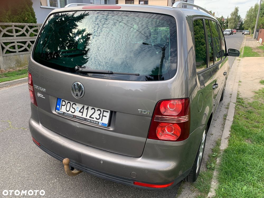 Volkswagen Touran 1.9 TDI DSG Trendline - 11