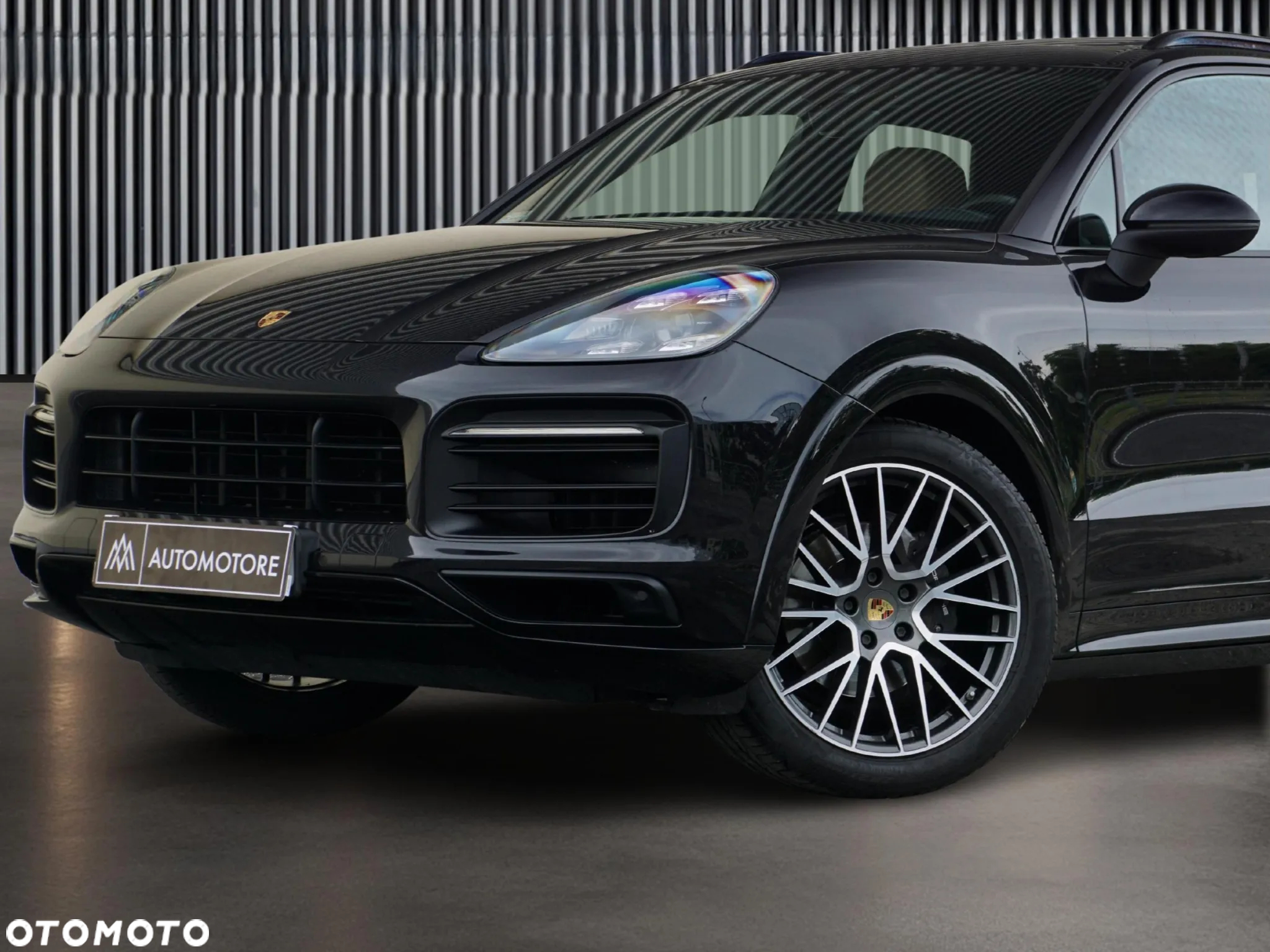 Porsche Cayenne Standard - 2