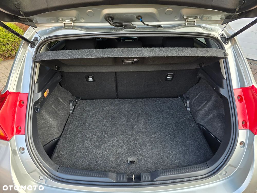 Toyota Auris 1.6 Valvematic Life Plus - 9